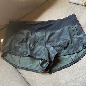 Lululemon speed up lines short 2.5”, size 10 reg in camouflage green. Like new